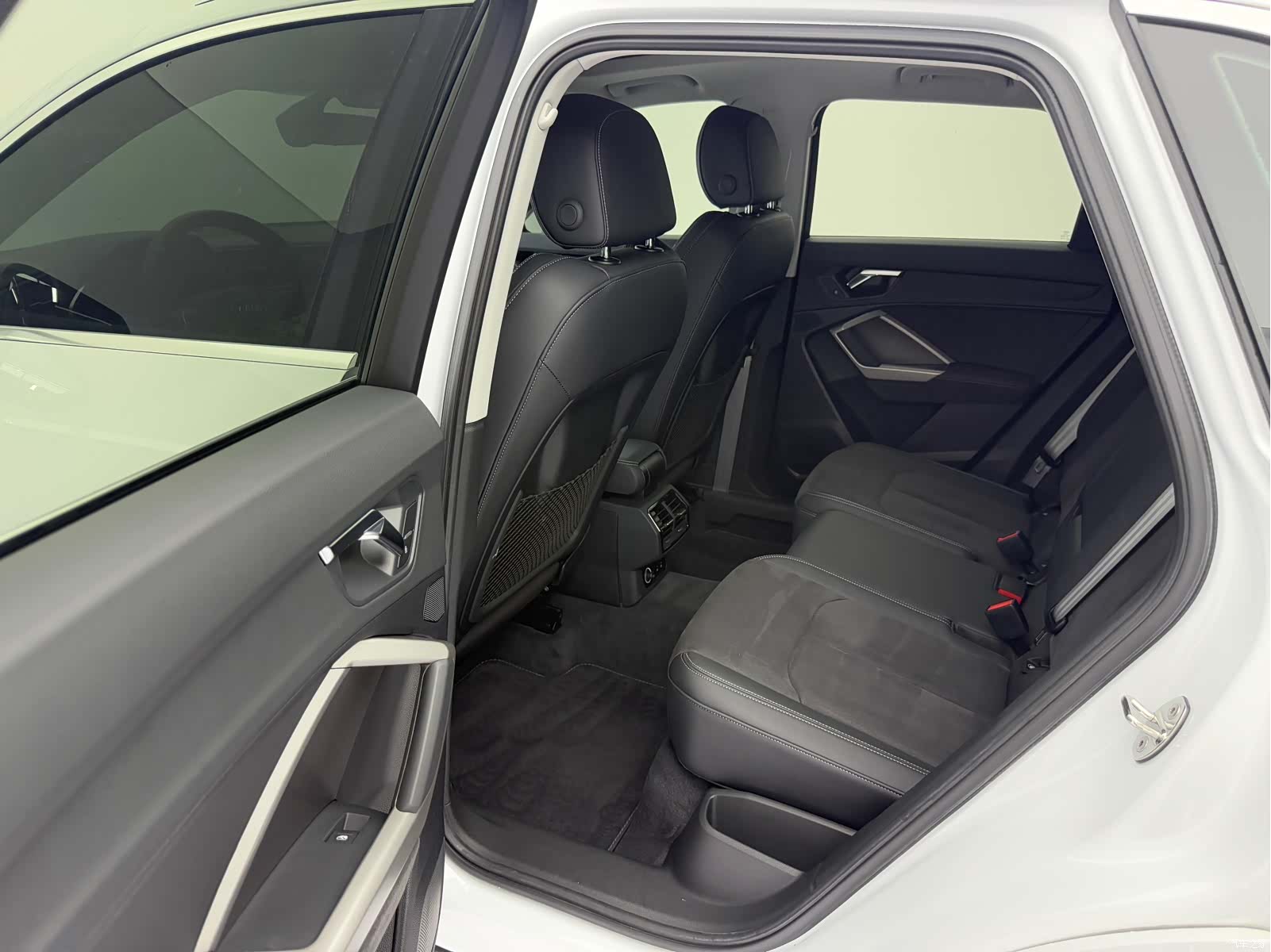 Audi Q3, 2022 16