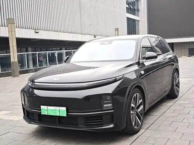 Li Auto L7 2023 — купить из Китая под заказ