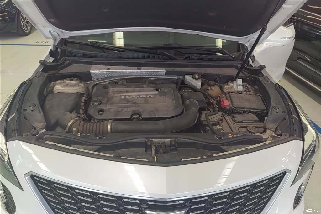 Cadillac XT4, 2019 10