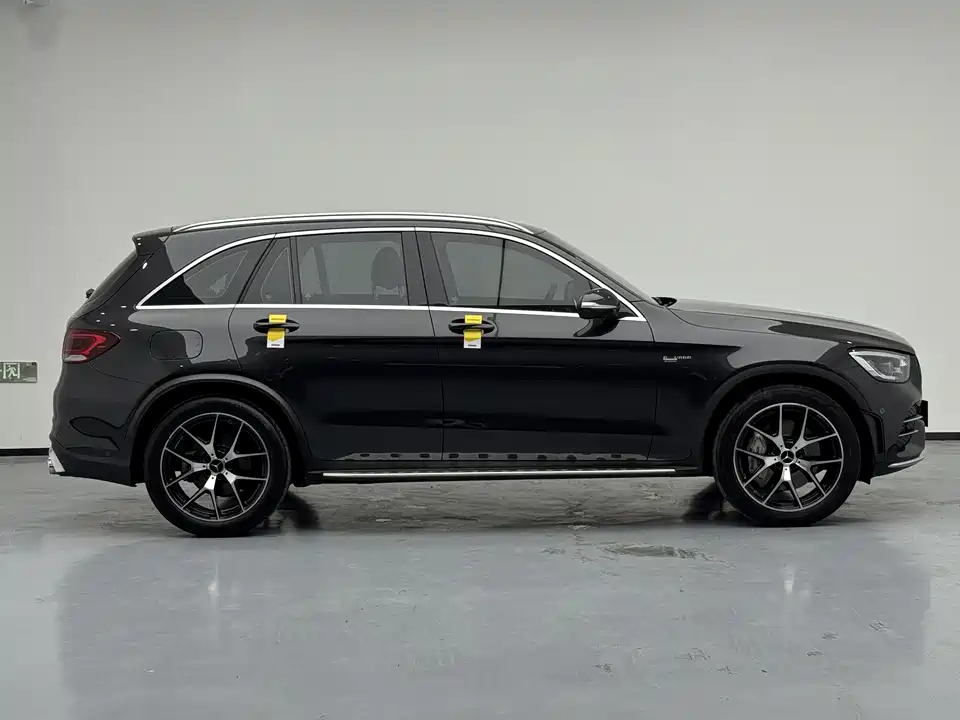 Mercedes-Benz GLC AMG