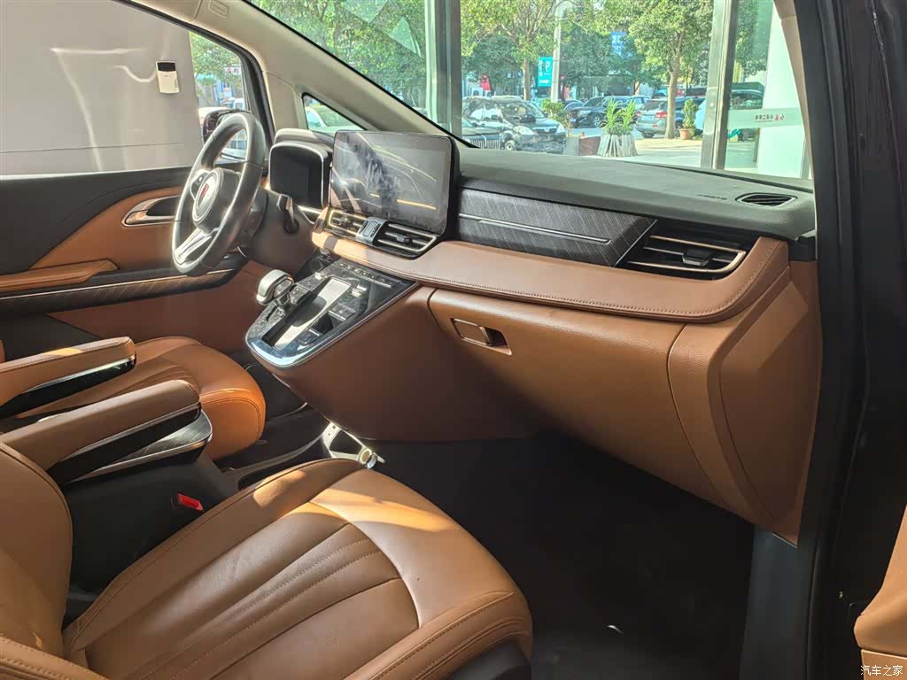 Hongqi HQ9, 2024 18