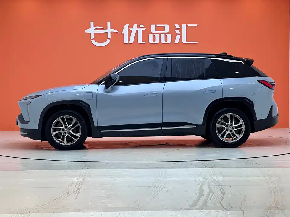NIO ES6