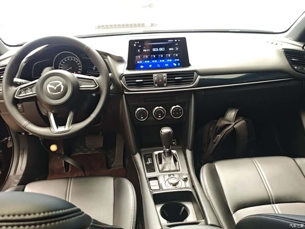 Mazda CX-4, 2020 10