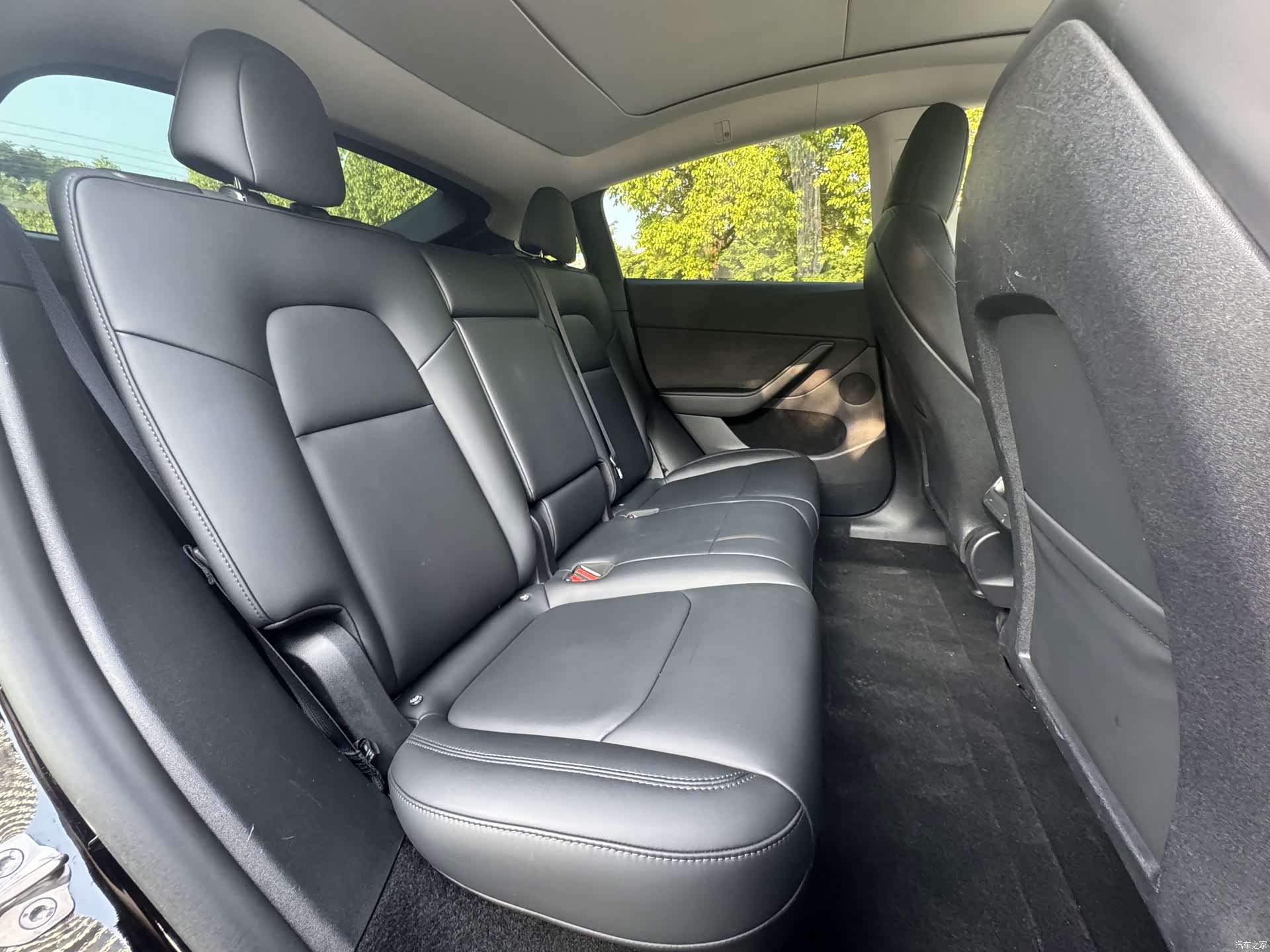 Tesla Model Y, 2023 8