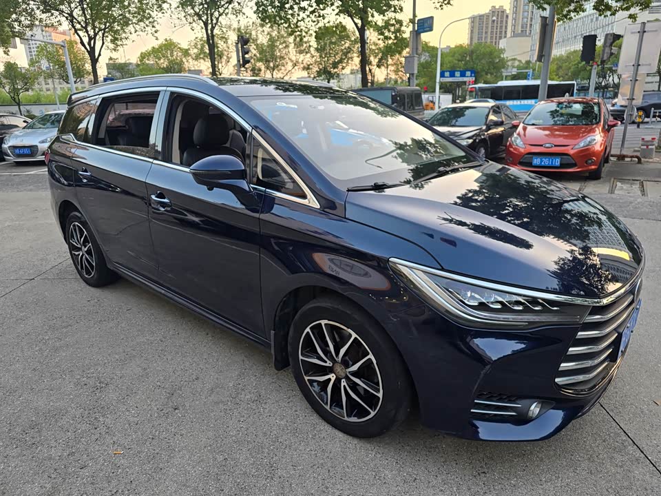 BYD Song MAX