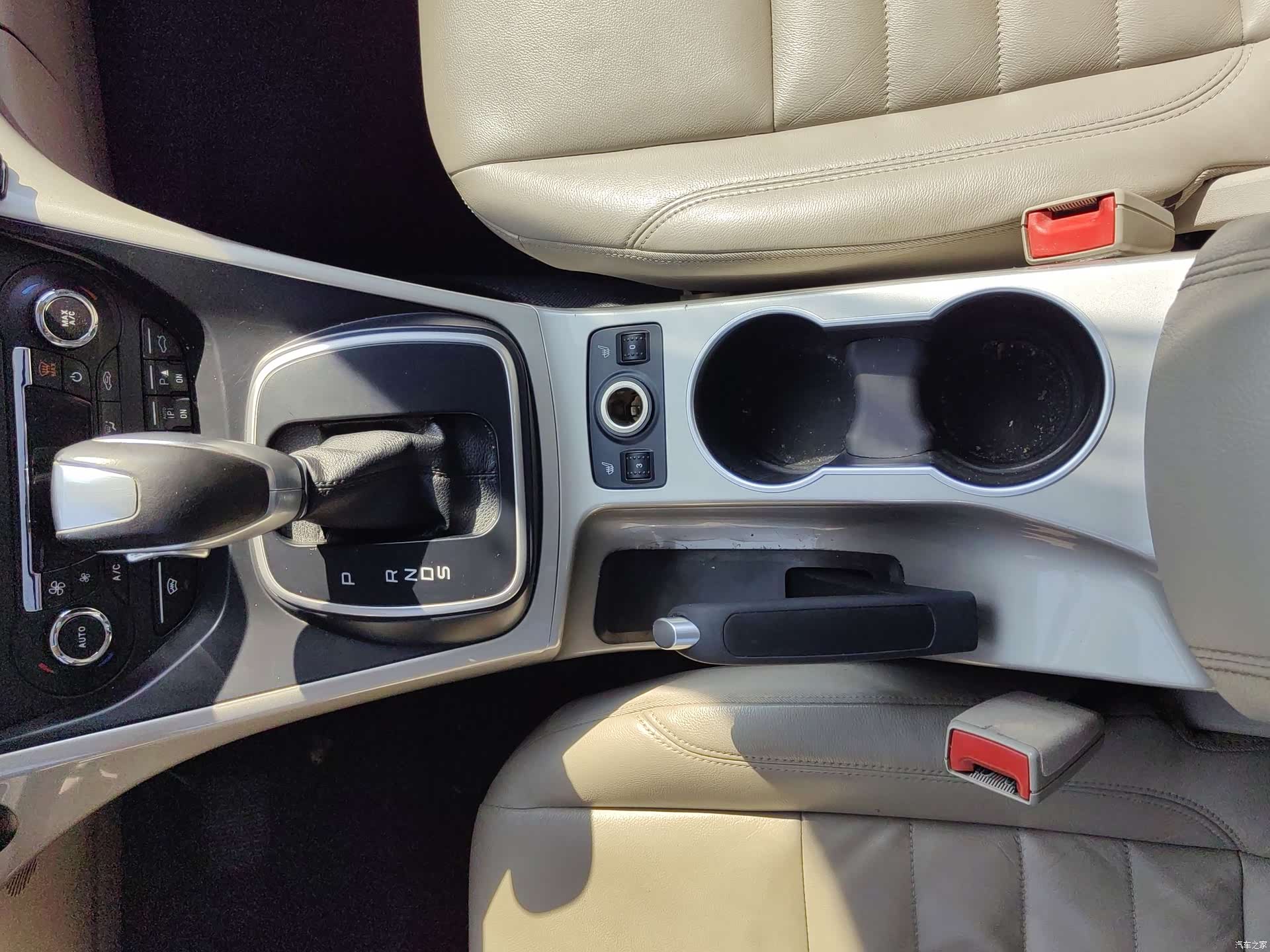 Ford Kuga, 2013 20