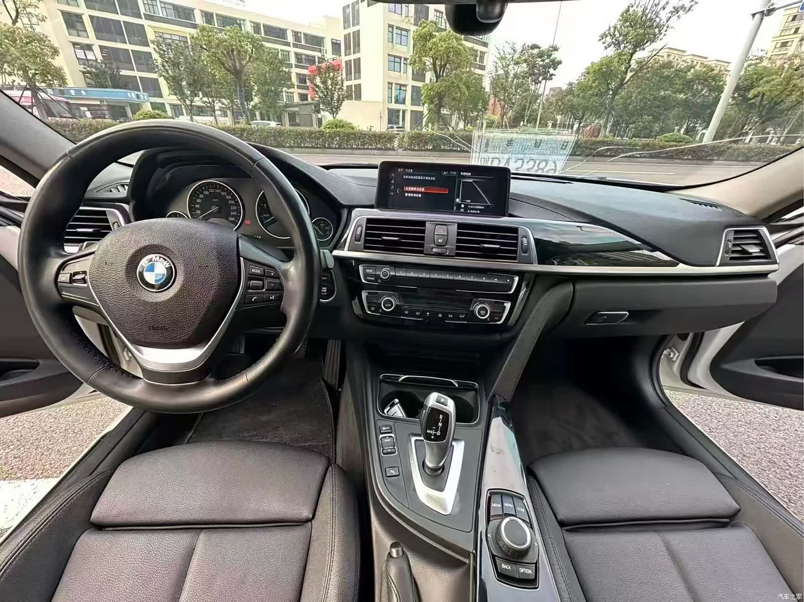 BMW 3 Series, 2017 все фото