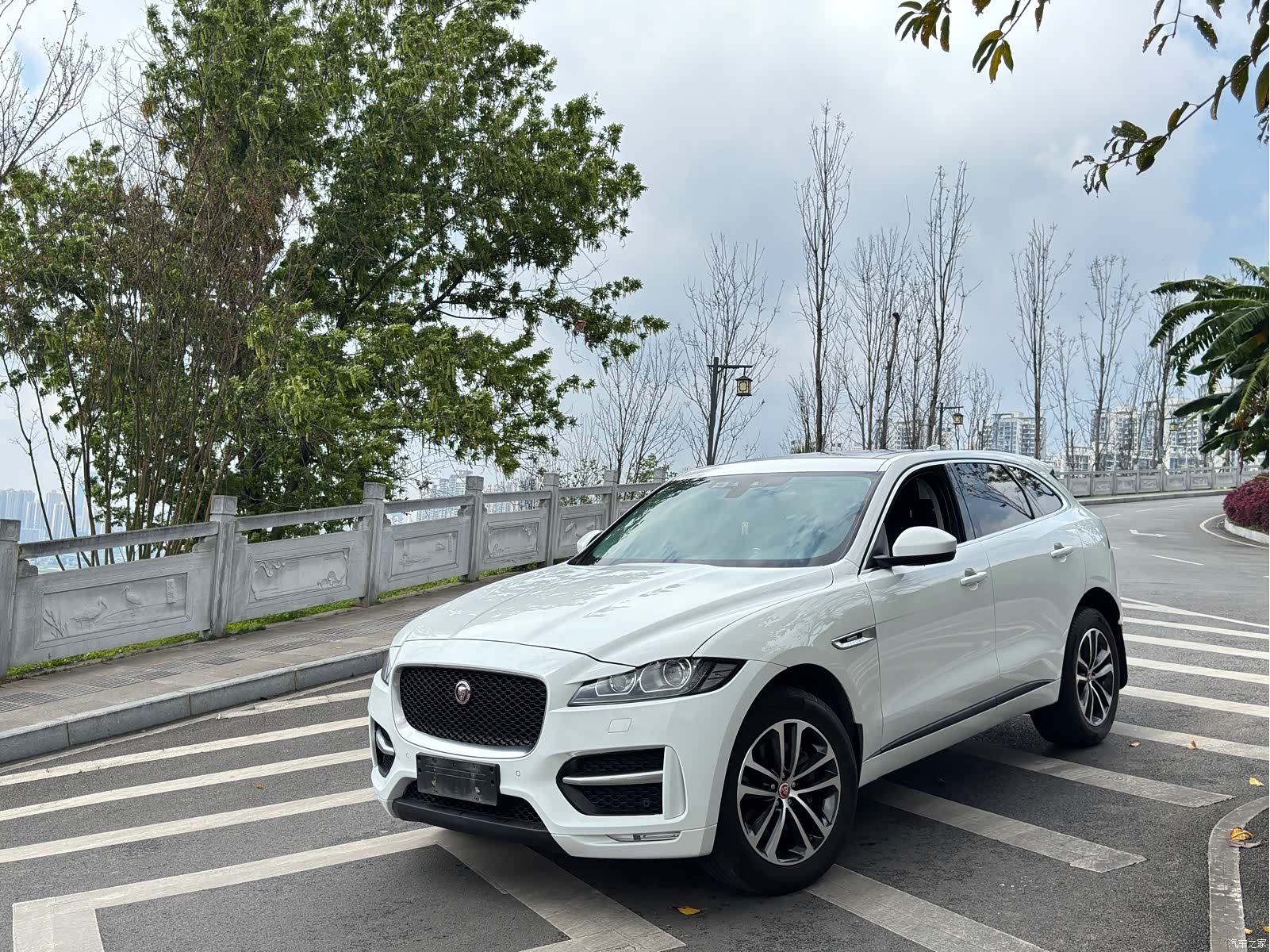Jaguar F-PACE, 2017 36