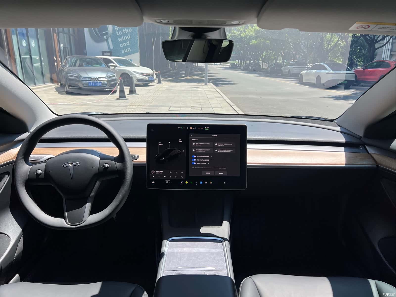 Tesla Model 3, 2022 9