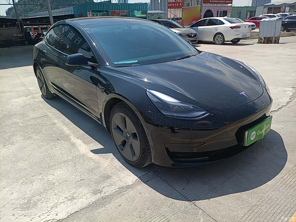 Tesla Model 3, 2023 4