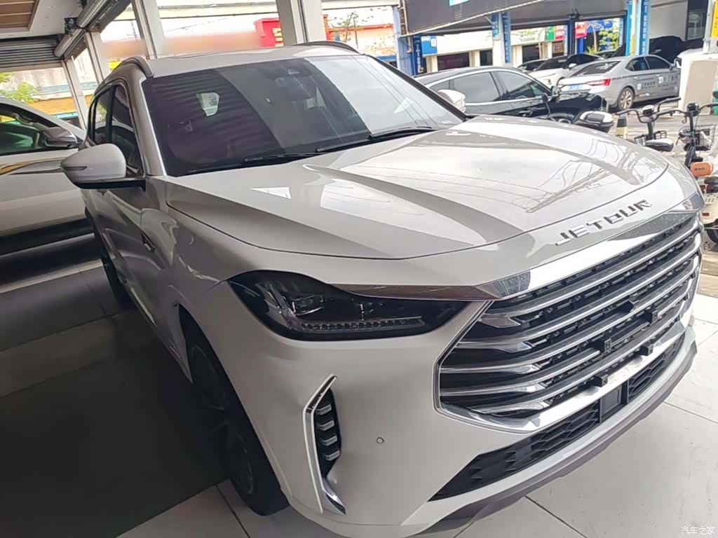 Jetour X70, 2022 4