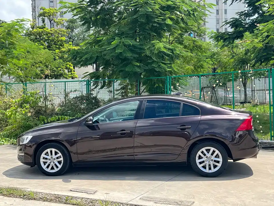Volvo S60