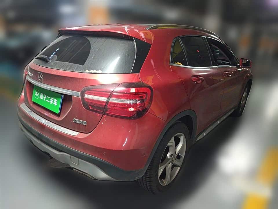 Mercedes-Benz GLA