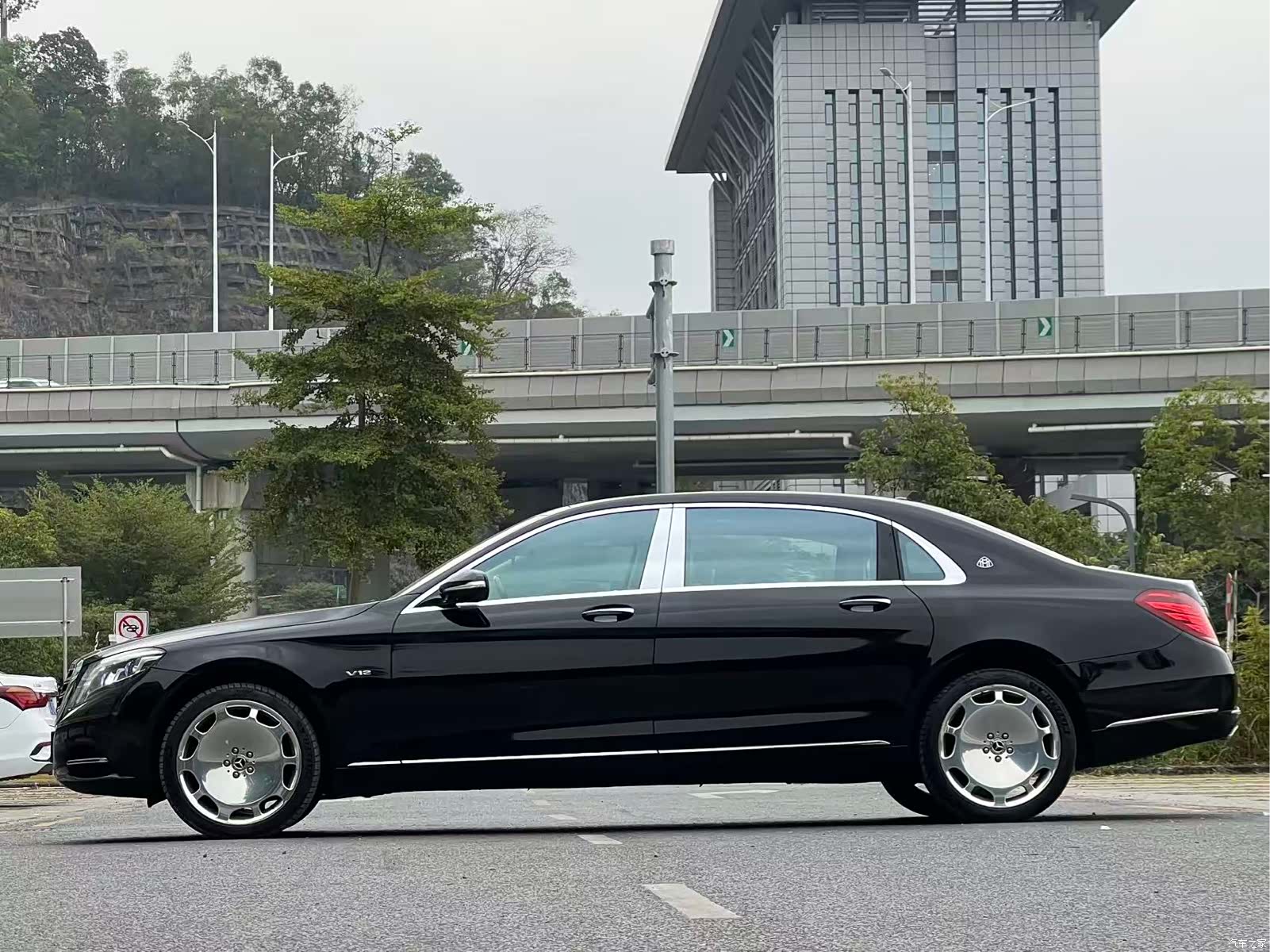 Maybach S-Class, 2017 7