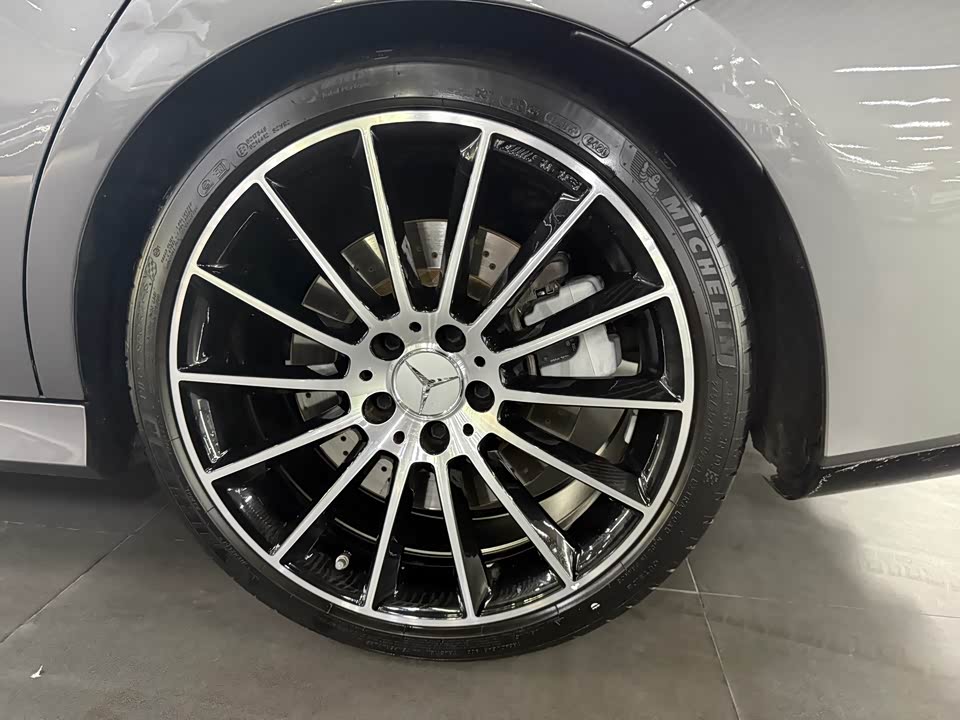 Mercedes-Benz CLA AMG