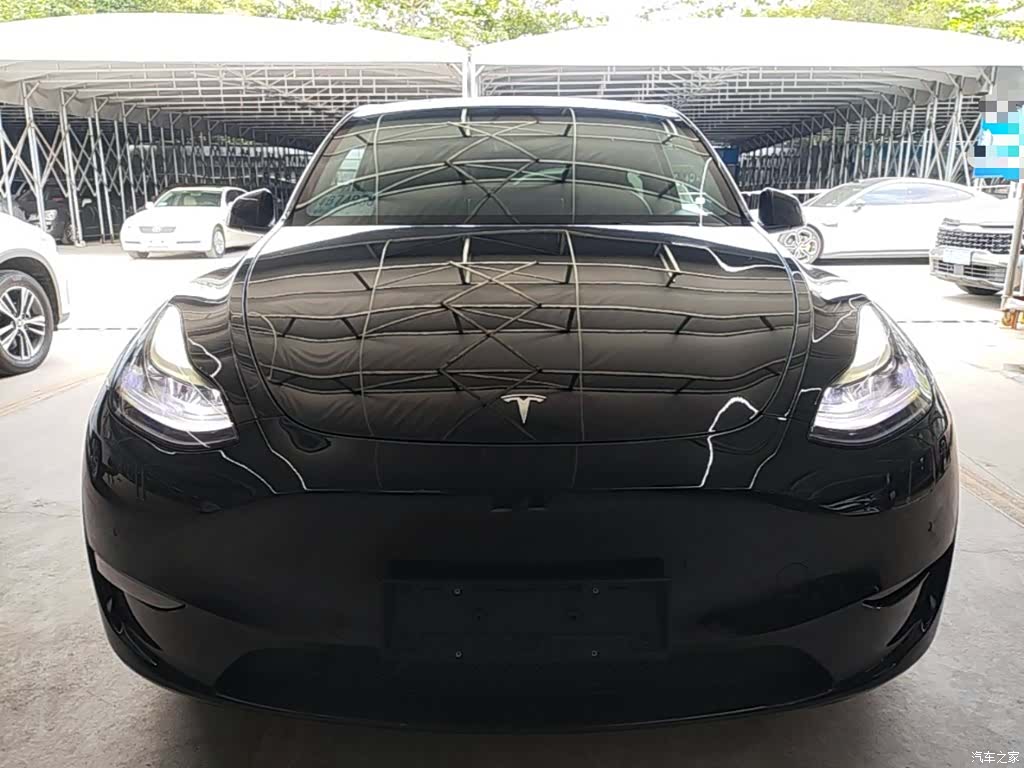 Tesla Model Y, 2023 3