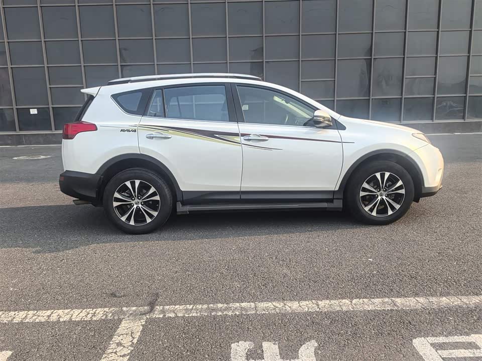 Toyota RAV4 Rongfang