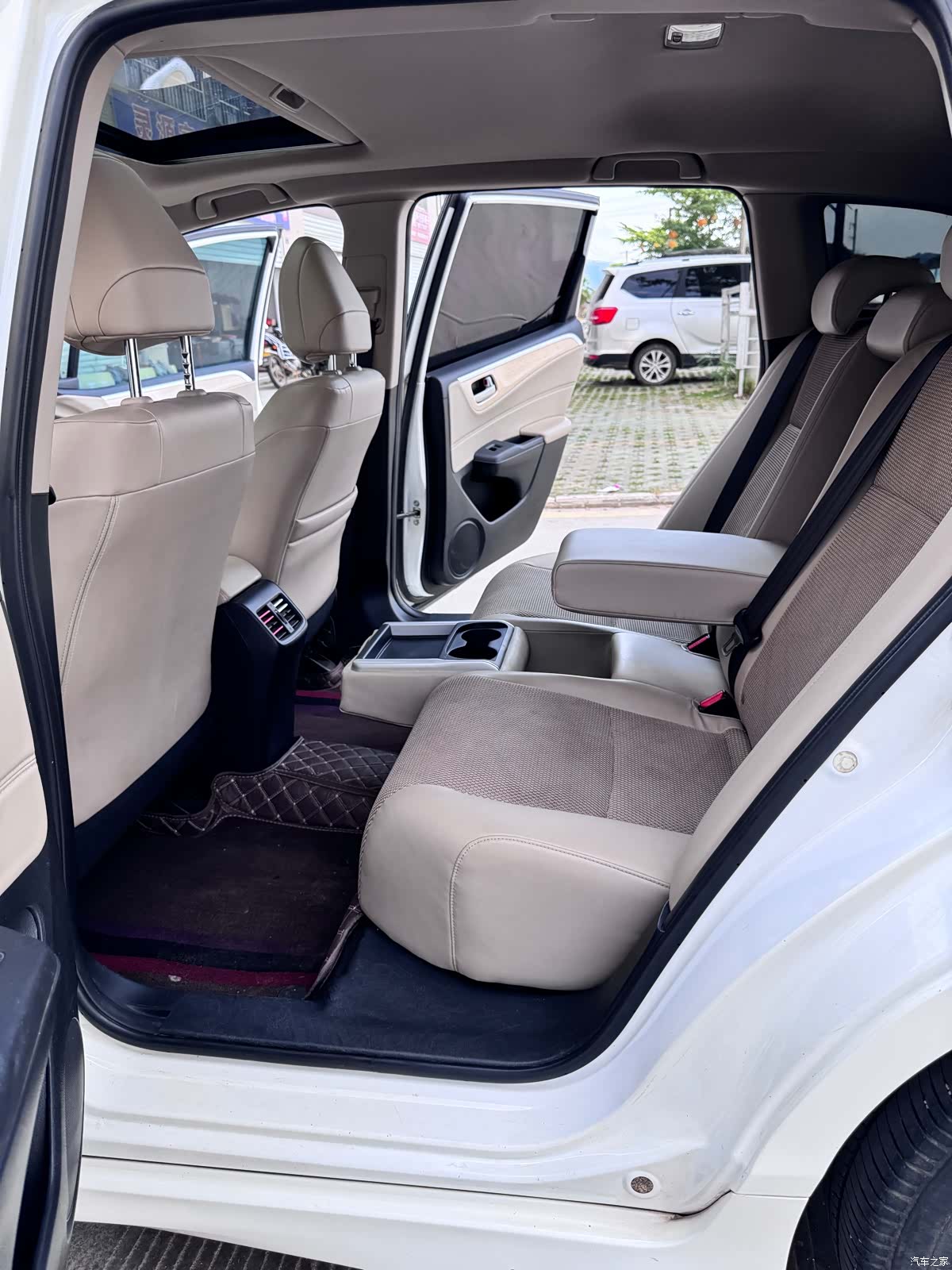 Honda Jade, 2014 14