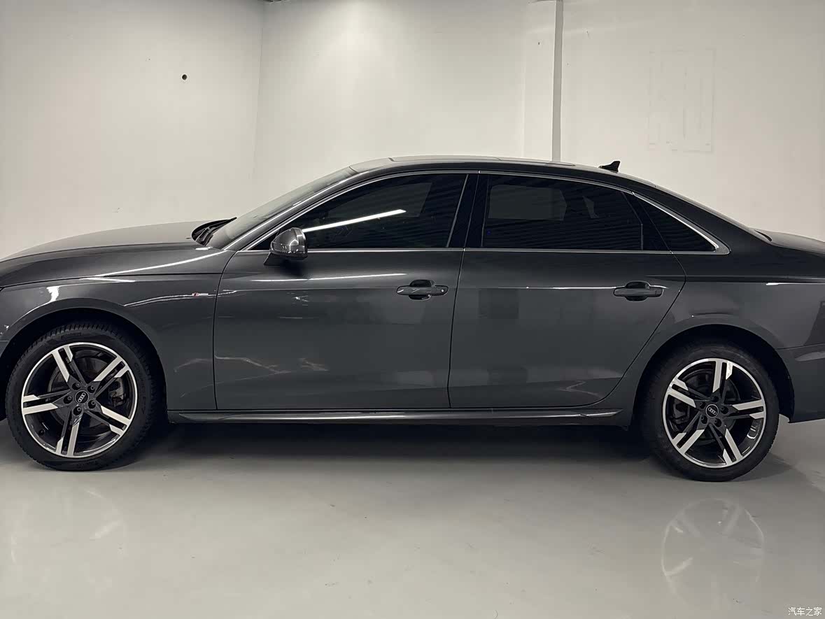 Audi A4L, 2023 3