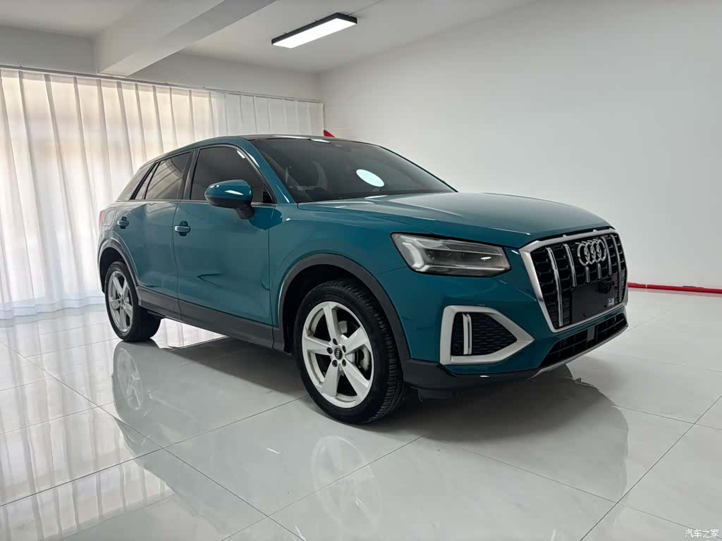 Audi Q2L, 2022 3