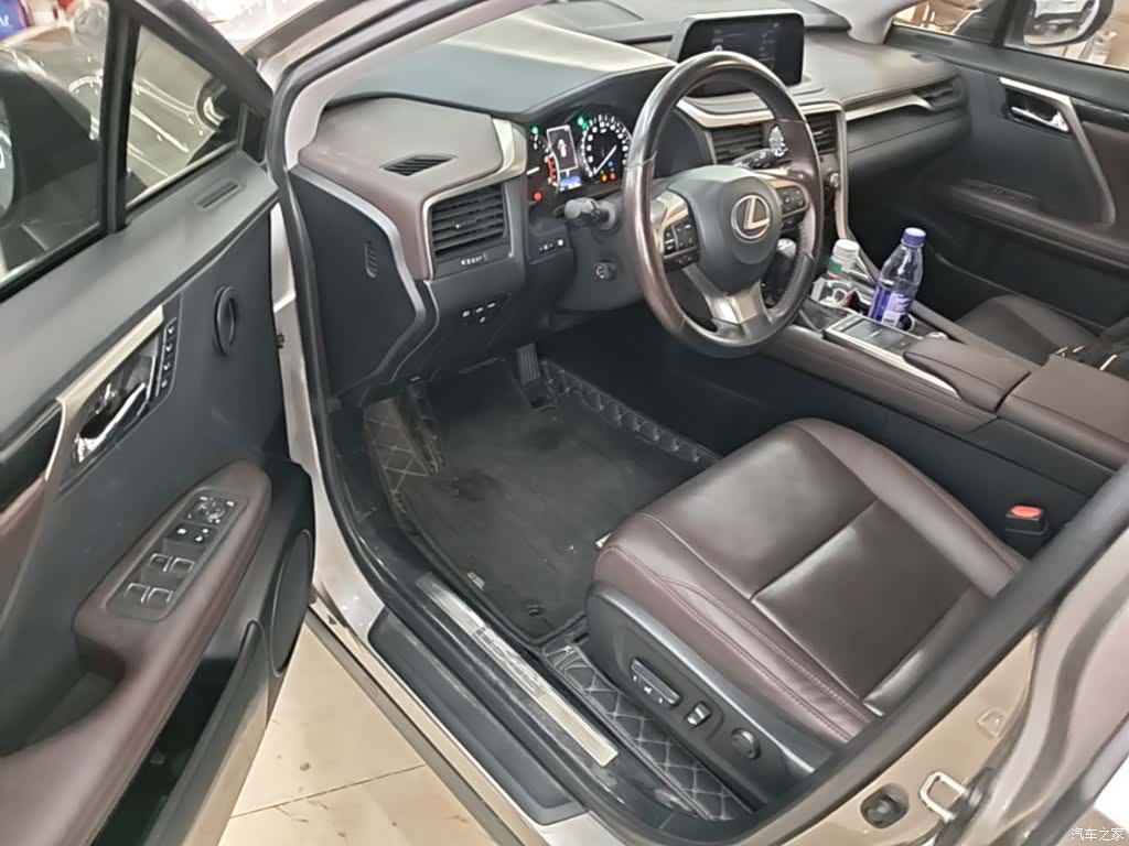 Lexus RX, 2022 16