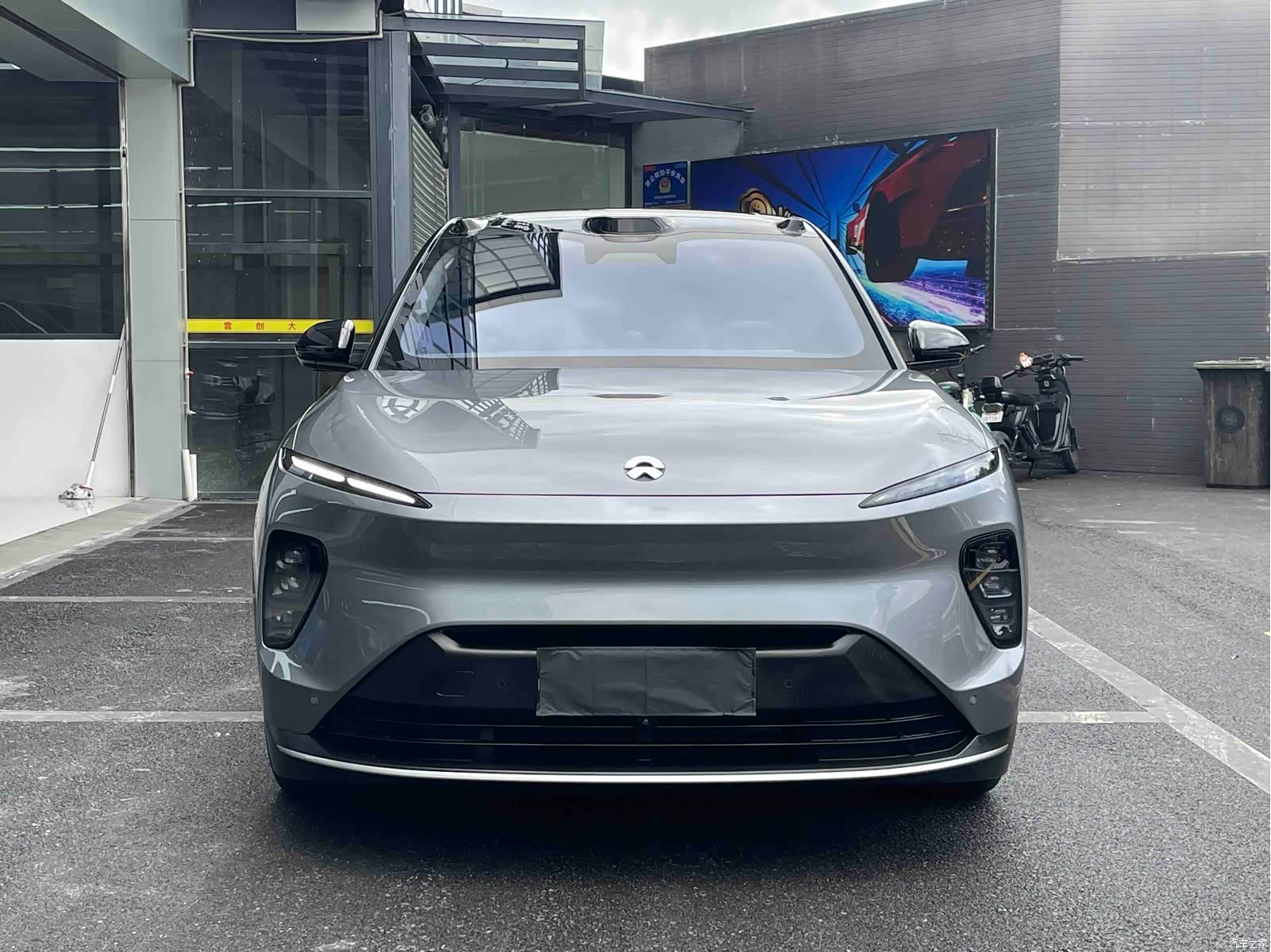 NIO ES8, 2024 3