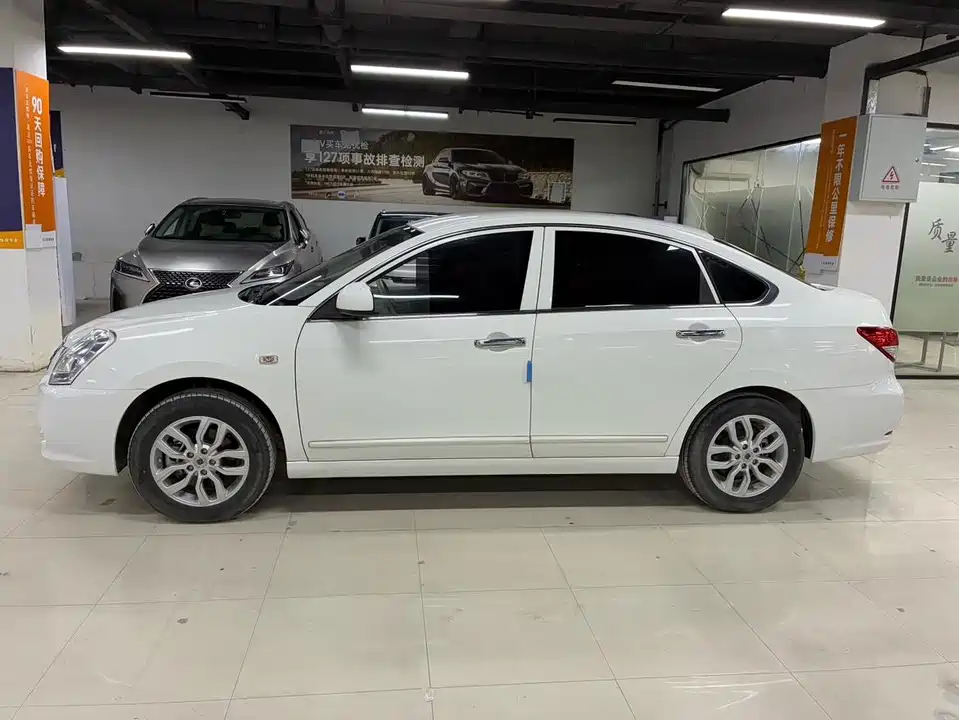 Dongfeng Junfeng E11K