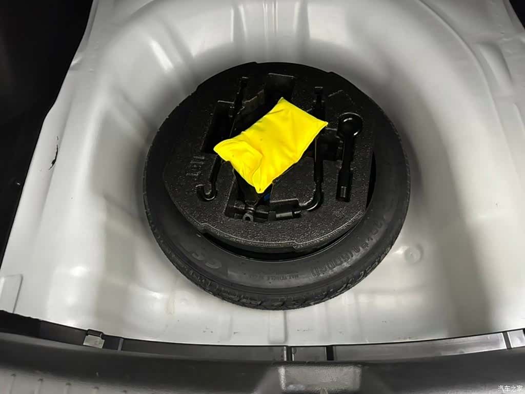Kia K3, 2023 12