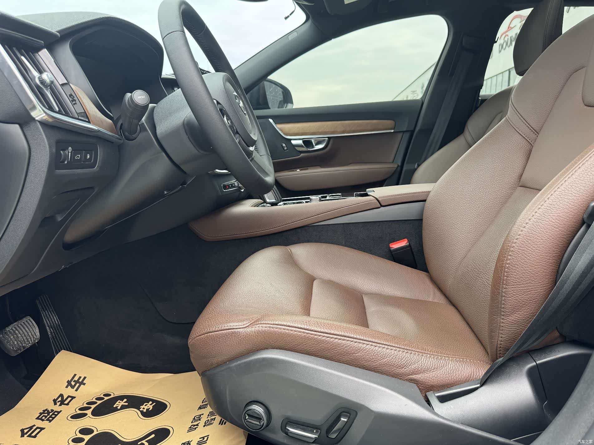 Volvo S90, 2021 все фото