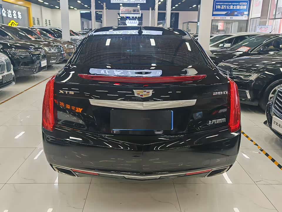 Cadillac XTS