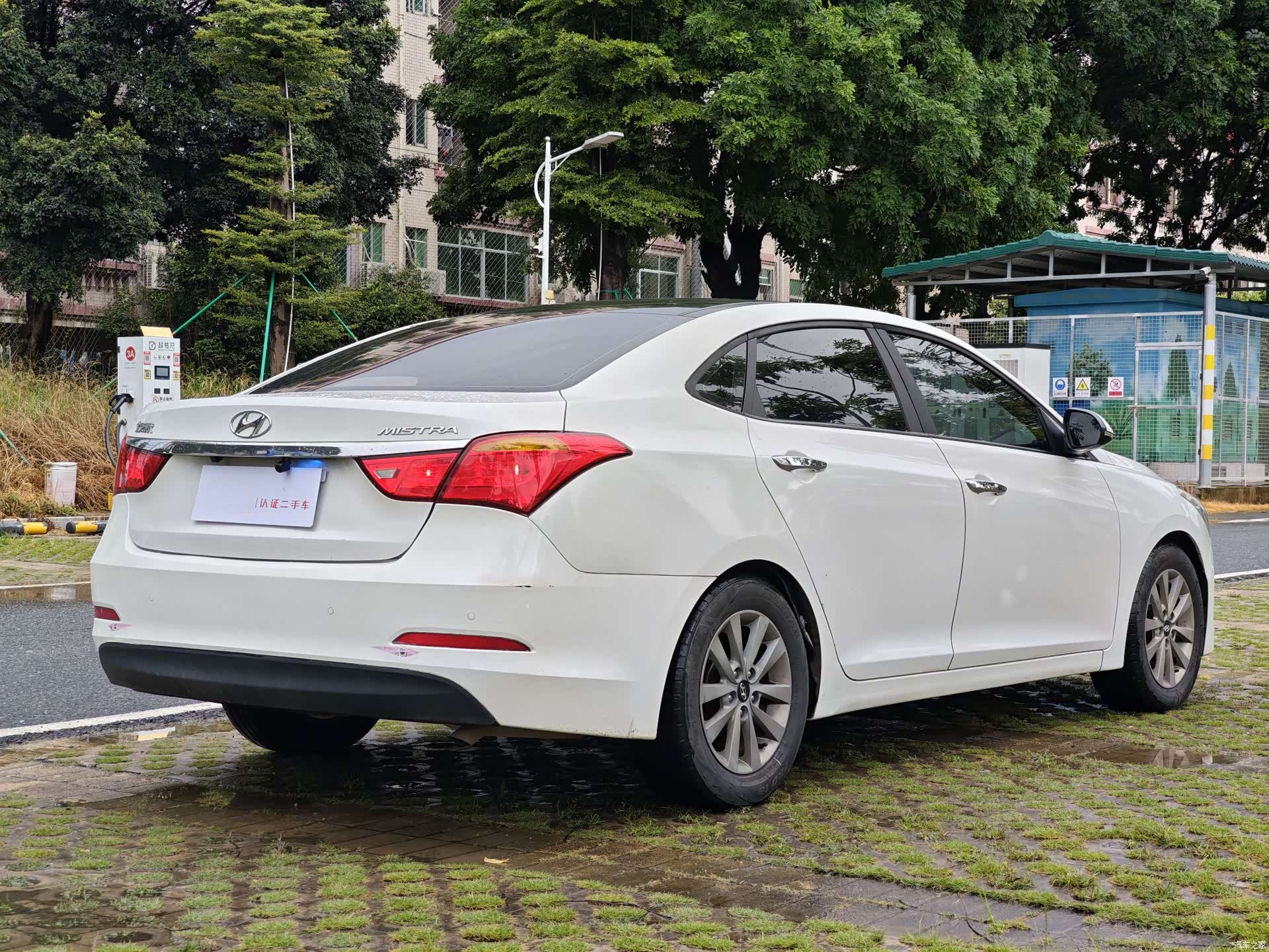 Hyundai GLS, 2014 все фото