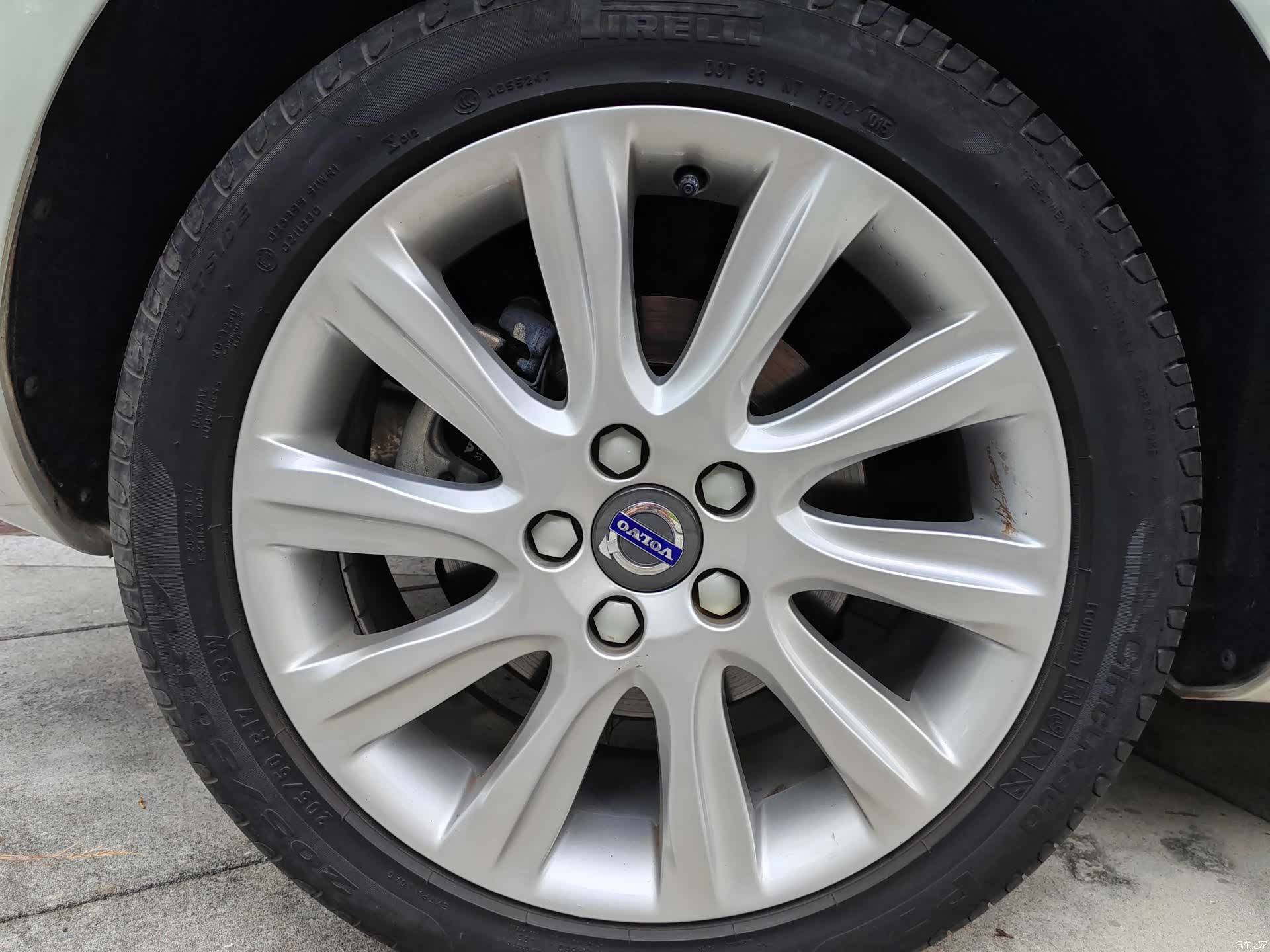 Volvo V40, 2015 15