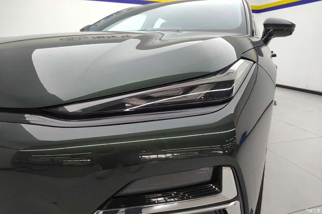 Geely 8, 2025 все фото
