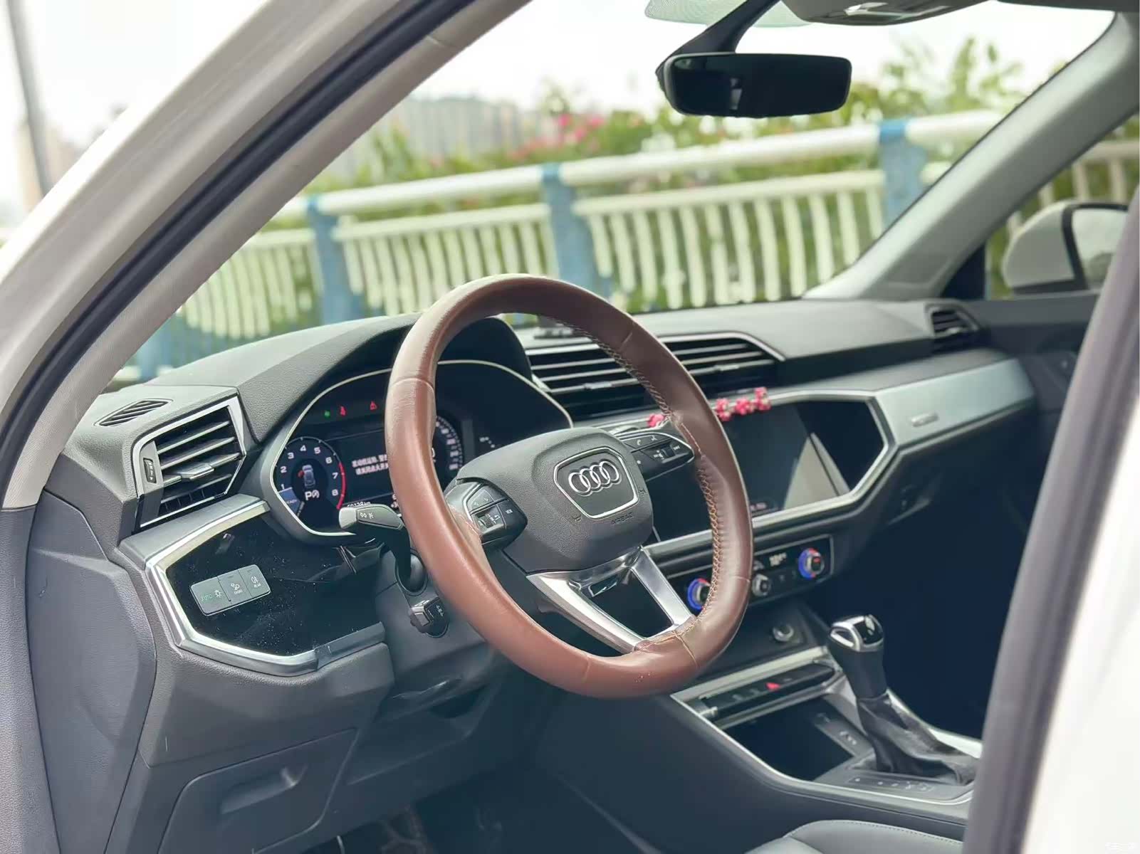 Audi Q3, 2020 9