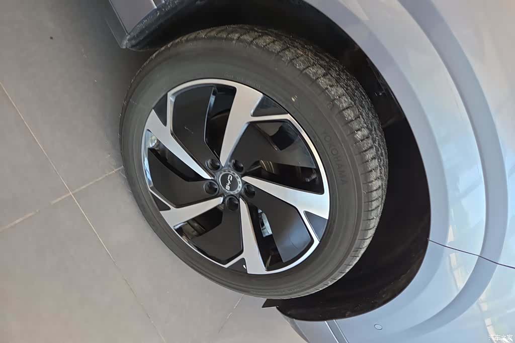 BYD HiAce, 2025 6