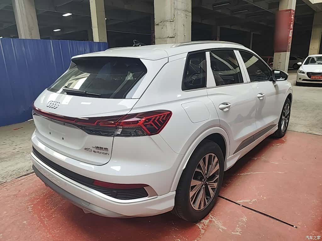 Audi Q4 e-tron, 2026 все фото