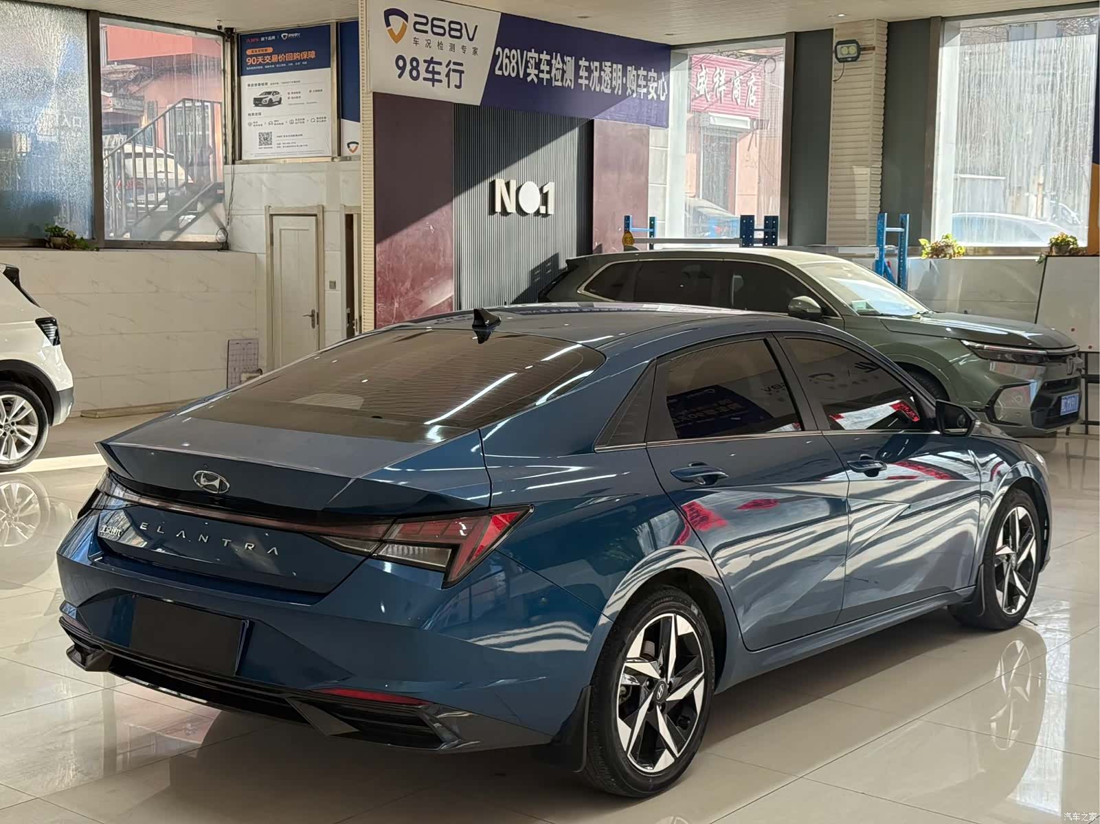 Hyundai Elantra, 2022 4