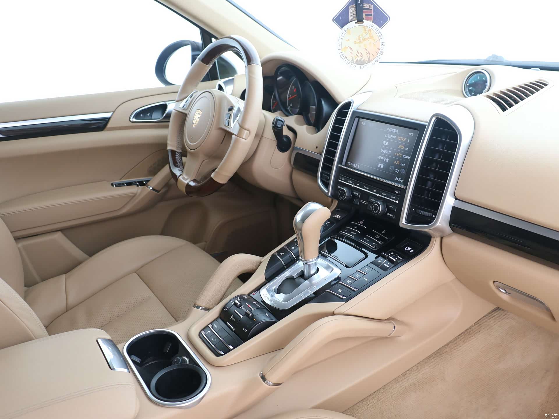 Porsche Cayenne, 2013 11