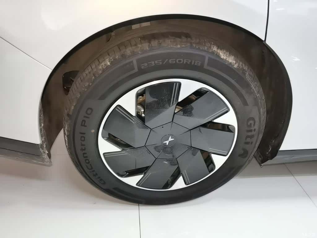Xpeng P7, 2025 24