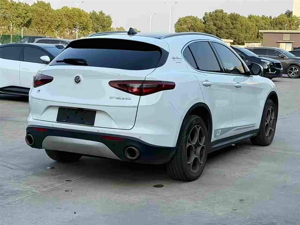 Alfa Romeo Stelvio