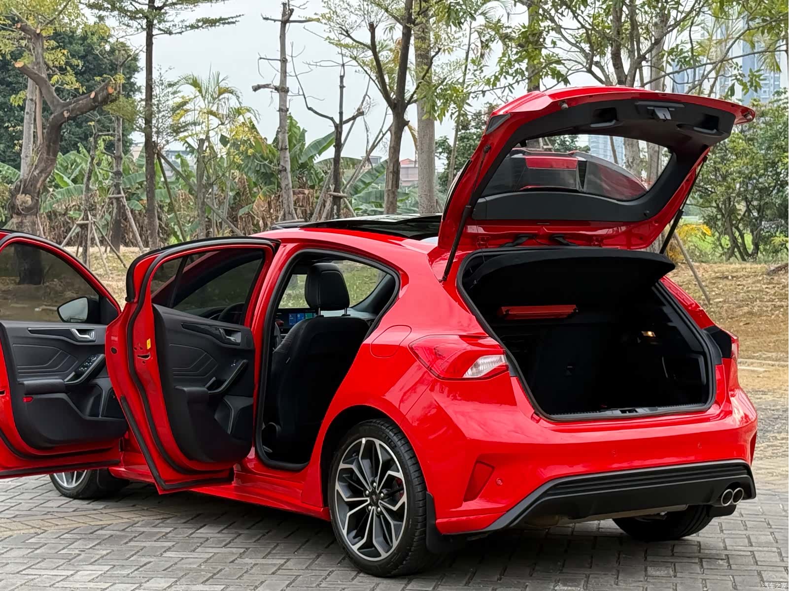Ford Focus, 2021 21
