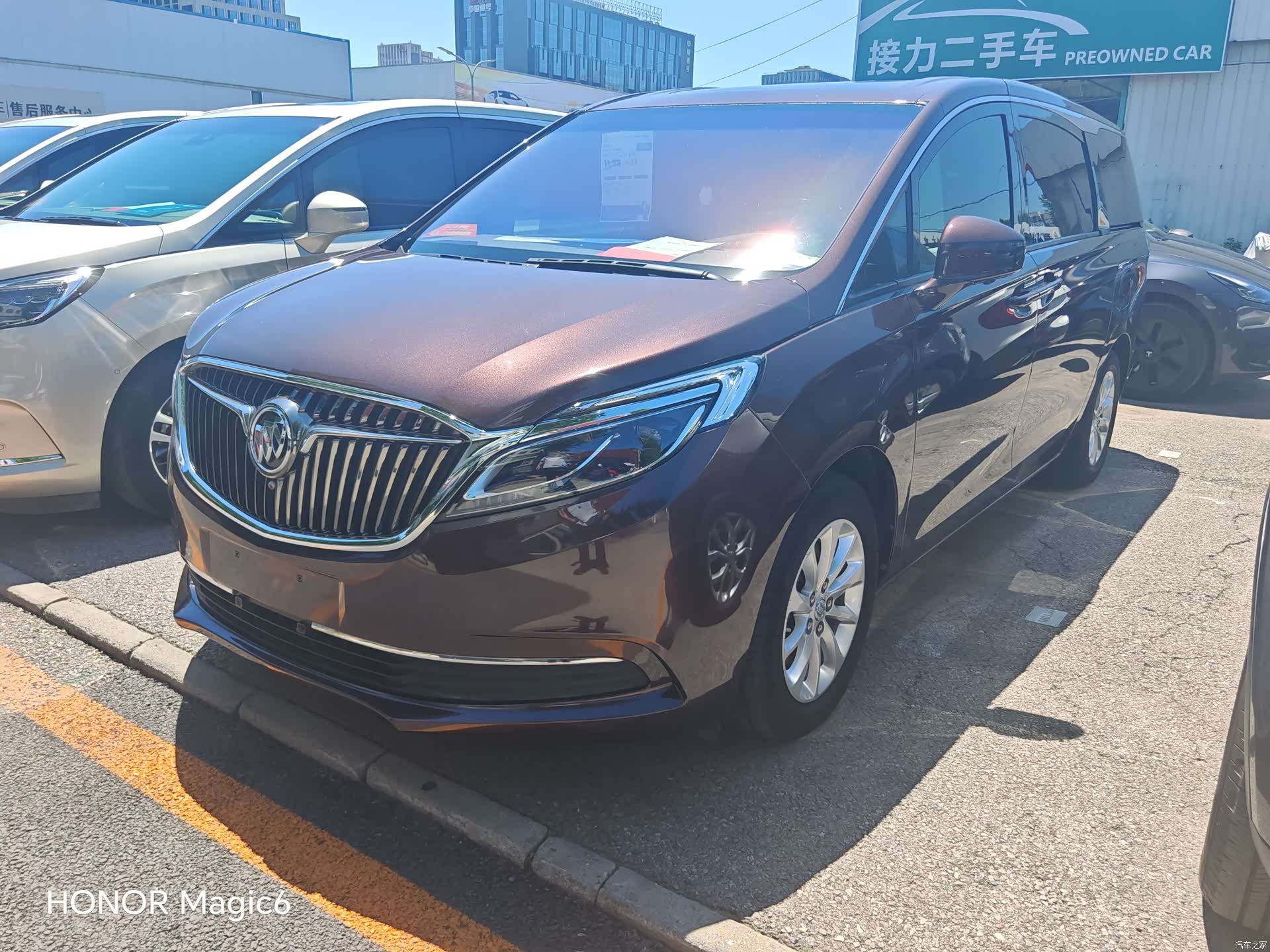 Buick GL8, 2017 1