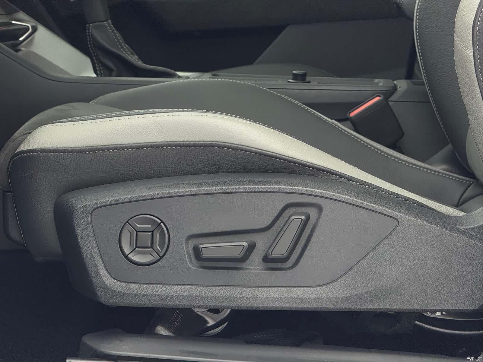 Audi Q3, 2023 19
