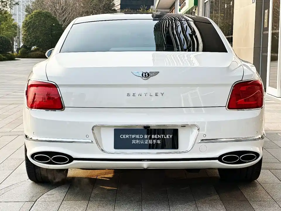 Bentley Flying