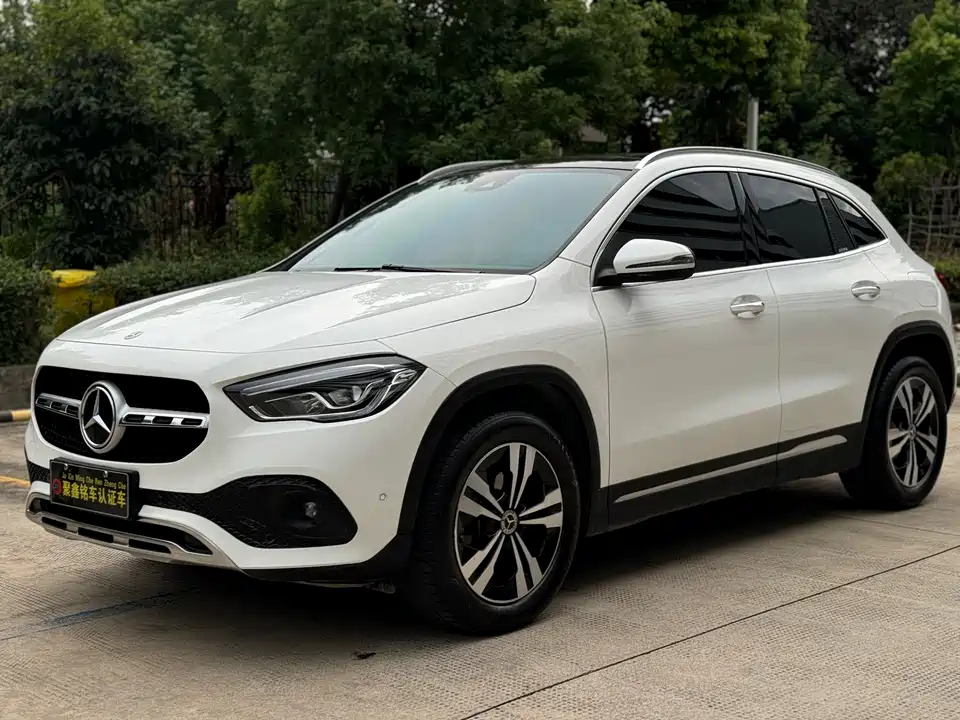 Mercedes-Benz GLA
