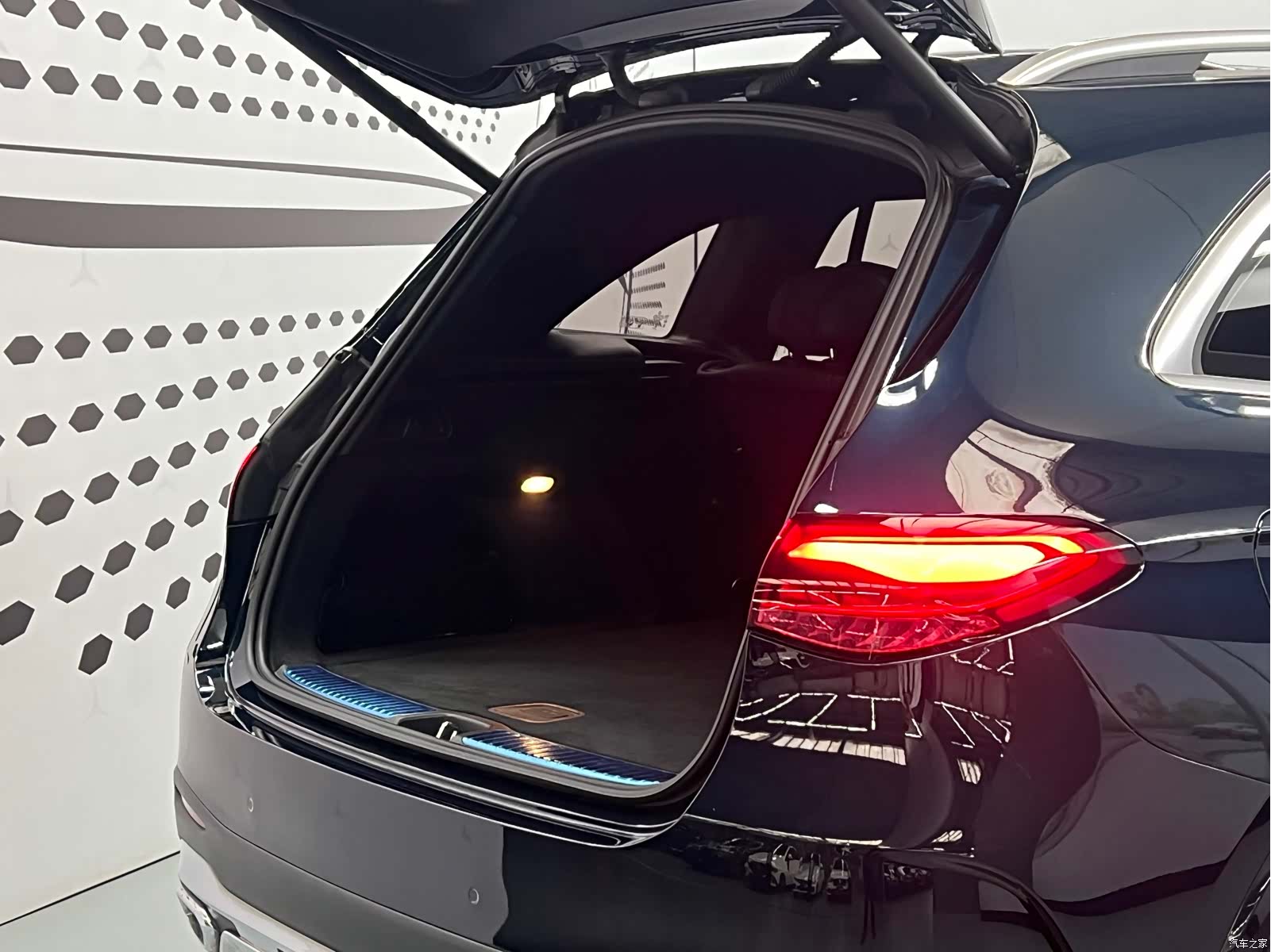Mercedes-Benz GLC, 2024 все фото