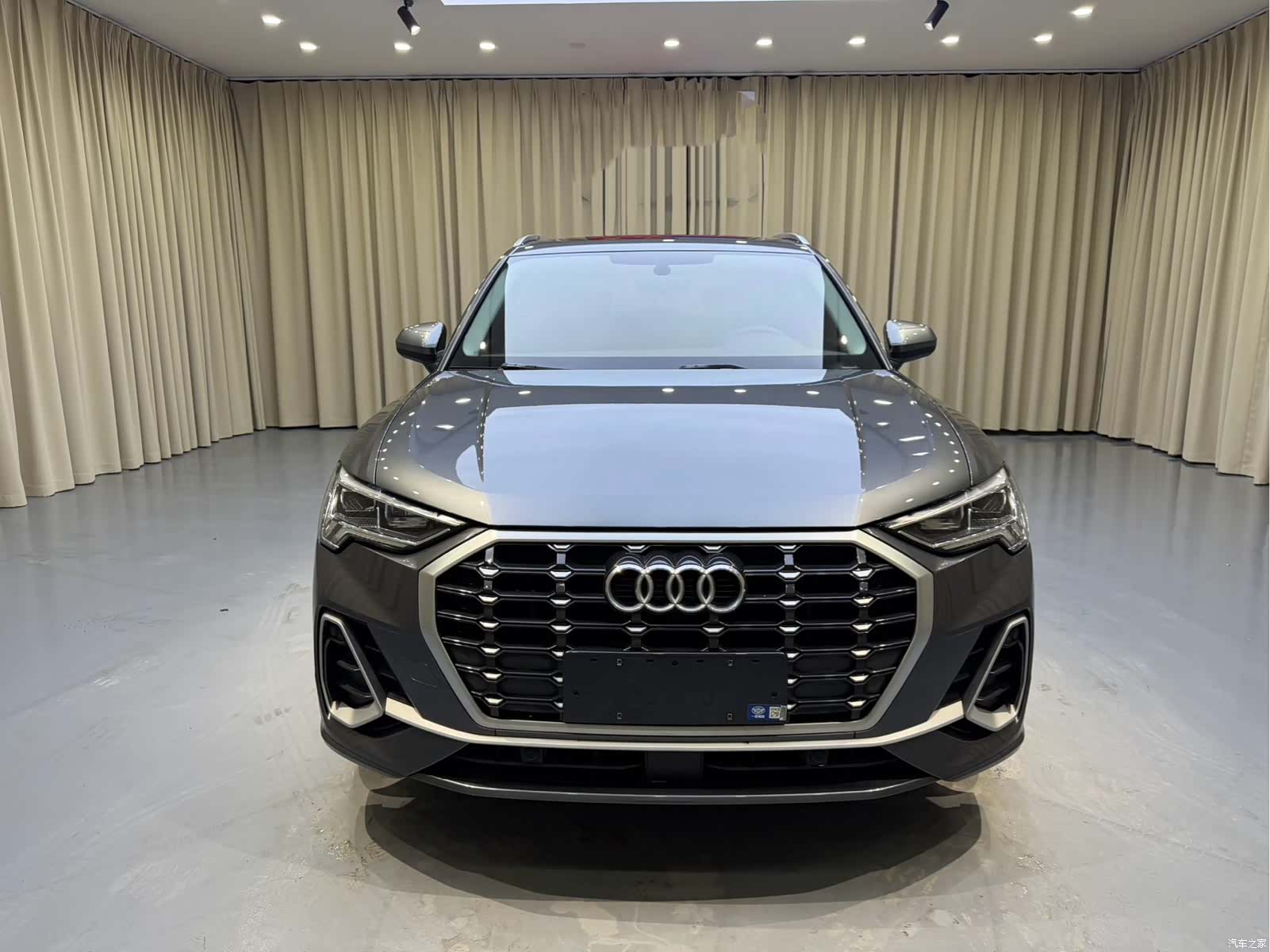 Audi Q3, 2022 2
