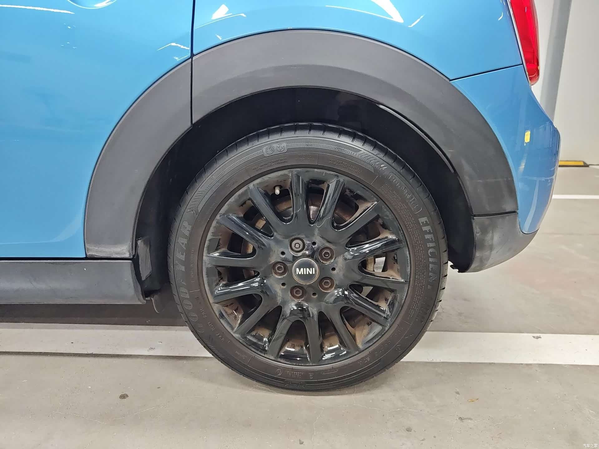 Mini ONE, 2019 16