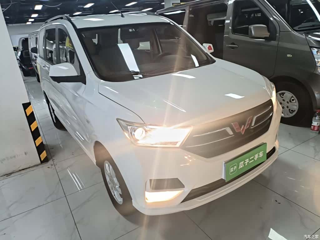 Wuling Hongguang, 2019 4