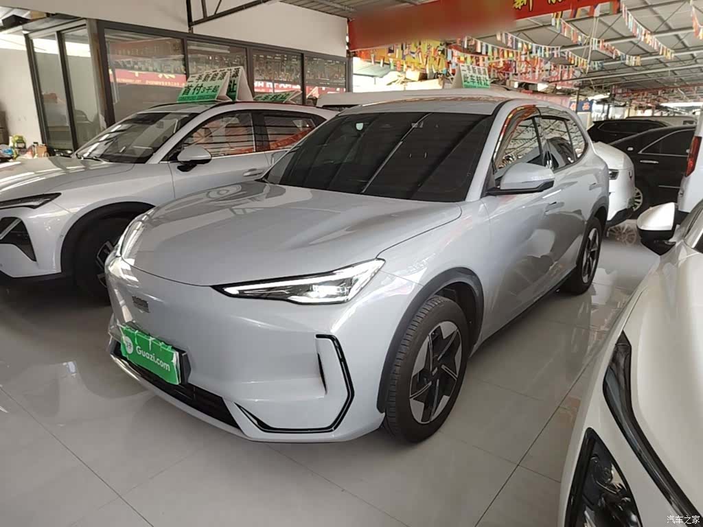 Geely Galaxy E5, 2024 1